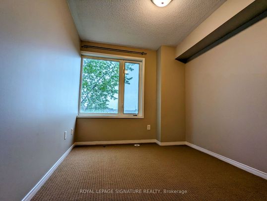 Condo Townhouse For Lease | W8072716 - Photo 1