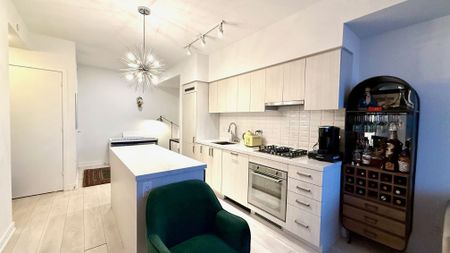 For Lease - 501 ST. Clair Avenue Unit# 1806, Toronto, Ontario - Photo 4