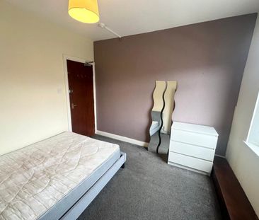 Haddon Avenue (Room 3), Burley, Leeds - Photo 6