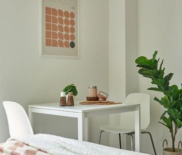 1 bedroom private hall to rent - Photo 4
