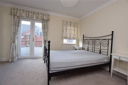 29, Thornbury Avenue, Far Headingley, Leeds, West Yorkshire, LS16 5RN - Photo 2