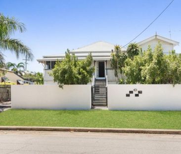 Charming 2-Bedroom Unit in the Heart of South Townsville - Photo 4