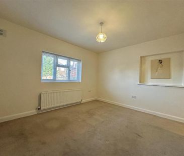 3 bedroom detached house to rent - Photo 5