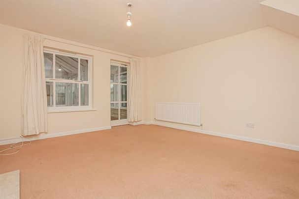 2 bedroom end of terrace house to rent - Photo 1