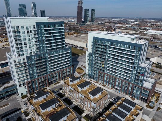 For Lease - 131 Honeycrisp Crescent Unit# TH215, Vaughan, Ontario - Photo 1