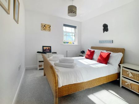 1 Bed, Apartment - Photo 3