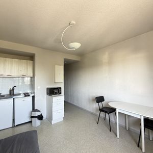 Location Appartement 1 pièce 18m² RODEZ 12000 - Photo 2