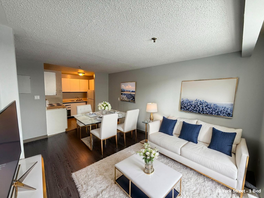 One Bedroom Apartment - Photo 1