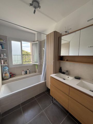 Appartement 4 pièce(s) 93.85 m² - Photo 5