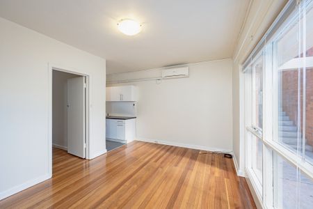 2/20 Payne Street, Caulfield North VIC 3161 - Apartment For Rent | Domain - Photo 4
