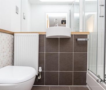 3 bedroom apartment to rent - Photo 2