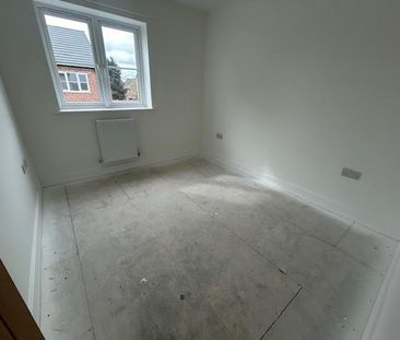 3 bedroom semi-detached house to rent - Photo 6