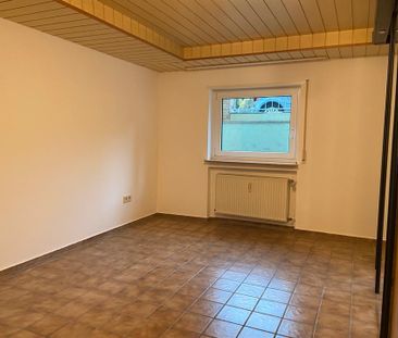 Gemütliche und sehr ruhig gelegene 2-Zimmer Souterrain Wohnung - Photo 1