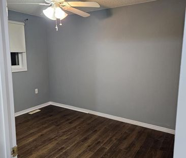 For Lease - 23 Ferguson Drive, Barrie, Ontario - Photo 4