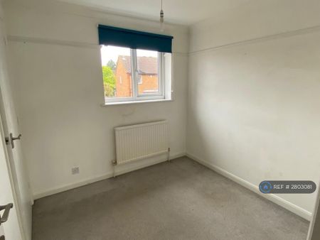 2 bedroom semi-detached house to rent - Photo 5