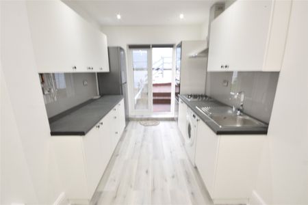 Brighton Road, Purley, London, CR8 - Photo 3