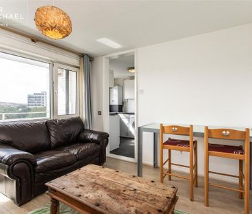 3 bedroom flat to rent - Photo 4