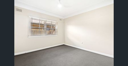 Freshly Renovated Home in Ideal Engadine Location - Photo 4