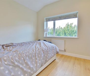 1 bedroom semi-detached house to rent - Photo 2