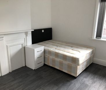 Room in a Shared House, Slade Road, B23 - Photo 2