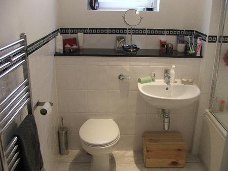 1 bedroom apartment to rent - Photo 4