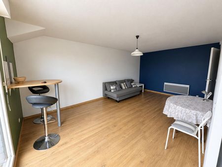 A LOUER : T1 à LILLE • Rue de la Louvière - SAINT-MAURICE PELLEVOISIN • 780 € - Photo 2