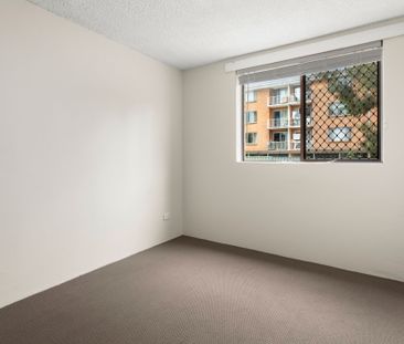 1/5 Crest Road, Queanbeyan NSW 2620 - Apartment For Rent | Domain - Photo 2