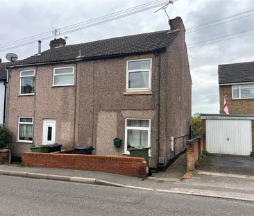 2 bedroom terraced house to rent - Photo 4