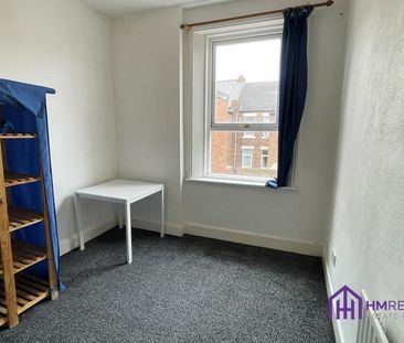 3 bedroom flat to rent - Photo 5