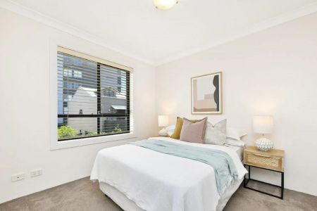 Oversized Parkside Apartment in Sought After Fairways Complex. Lift Access - Photo 4