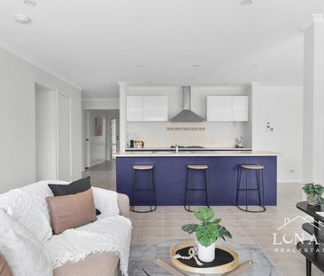 AVAILABLE NOW | $650 PER WEEK | $2824.50 PER CALENDAR MONTH - Photo 1