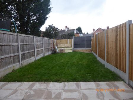 2 bedroom terraced house to rent - Photo 2