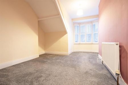 3 bedroom maisonette to rent - Photo 2