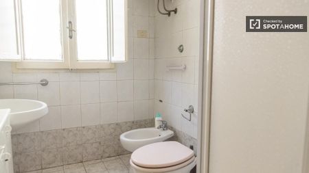 rome, Lazio 00145 - Photo 3