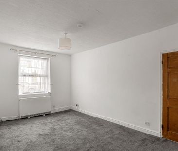 1 bedroom ground floor flat to rent - Photo 6
