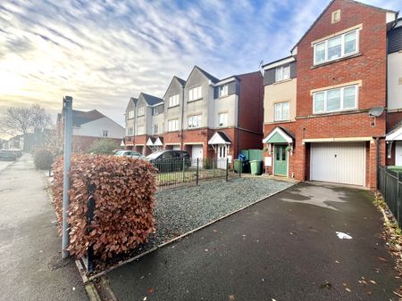 4 bed town house to rent Friars Terrace, Stafford ST17 - Photo 5