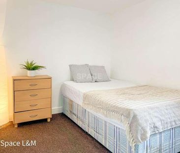 Basingstoke Road, Reading, Berkshire, RG2 - Photo 6