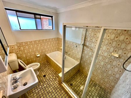 View Saturday at 10:00am - 10:15am - Photo 4