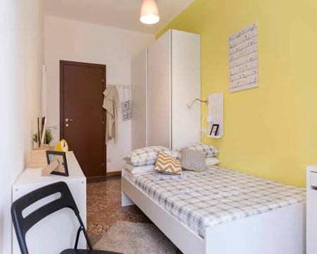 Viale Giovanni Vicini, Bologna, Emilia-Romagna 40122 - Photo 3