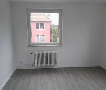 Sanierte 3-Zimmer Wohnung in Hannover Stöcken mit Südbalkon - Foto 1