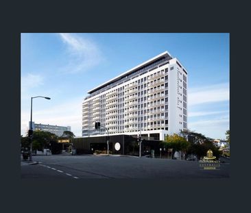 The Johnson Apartment in the city - Photo 6