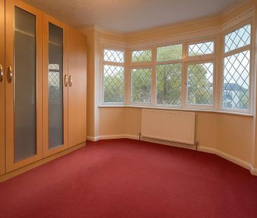 4 bedroom semi-detached house to rent - Photo 5