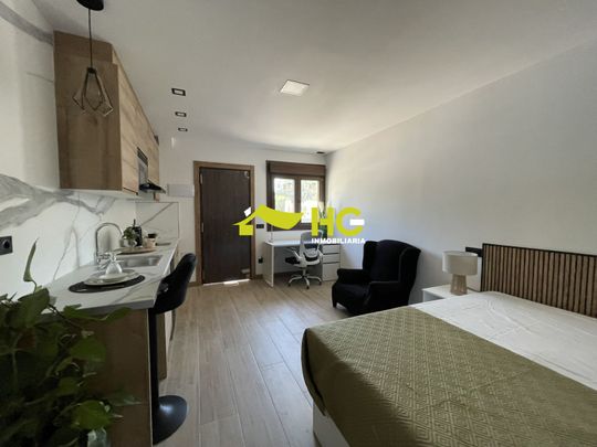 Alquiler Estudio en Urbanización - El Bosque, Villaviciosa De Odón - Photo 1