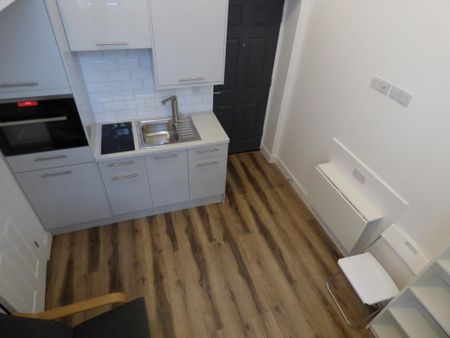 Studio to rent - Photo 4