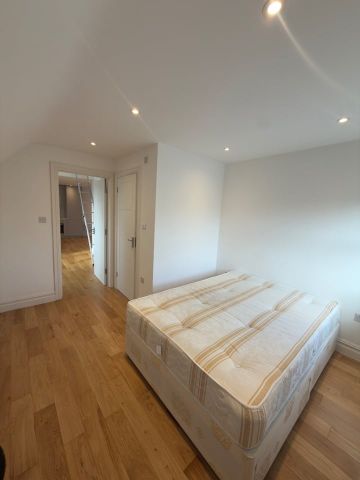 2 Bed Flat, Hollybush Street, E13 - Photo 3