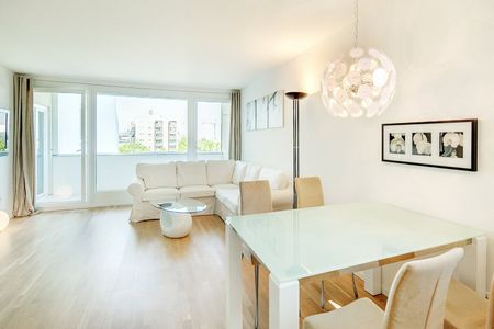 Brightly furnished apartment in Moosach for rent - Photo 2