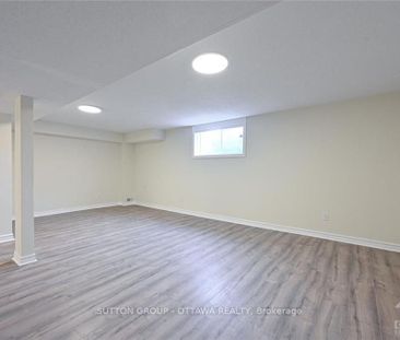 For Lease - 635 Clearbrook Drive, Barrhaven, Ontario - Photo 4
