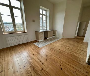 Location Appartement 3 pièces 104m² ST GEORGES DES GROSEILLERS 61100 - Photo 4
