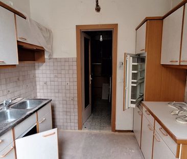 Bastlerhit, große 3,5 Zimmer Altbauwohnung in zentraler Lage des 16... - Photo 1