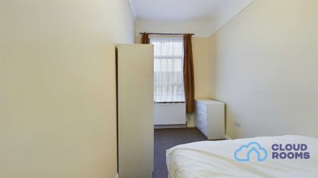 RM2 Woodrange Road | Forest Gate | London | E7 0EW - Photo 3